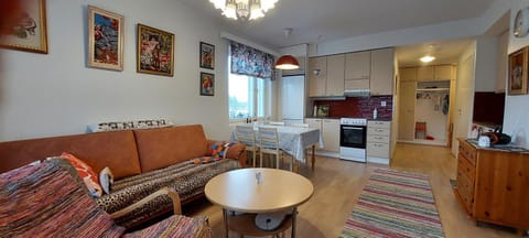 TV and multimedia, View (from property/room), Balcony/Terrace, Living room, Dining area, Alcoholic drinks, internet, microwave, oven, soundproof, kitchen, air conditioner