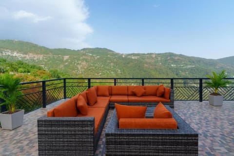 Patio, Spring, Day, Natural landscape, View (from property/room), Balcony/Terrace, Living room, Seating area, Mountain view