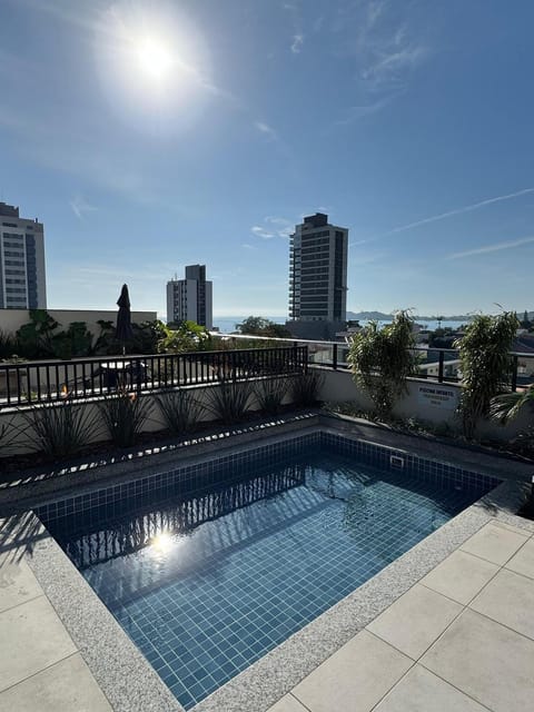 Area and facilities, Swimming pool