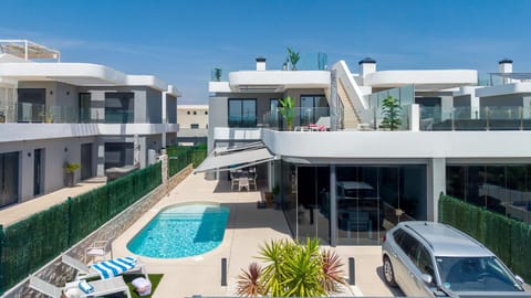 Property building, Swimming pool