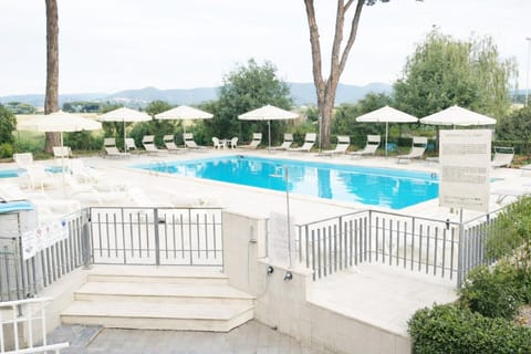 Pool view, Swimming pool, Swimming pool, sunbed