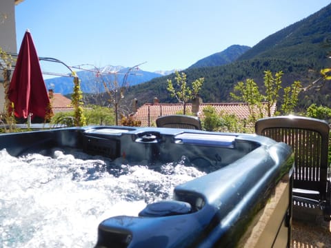Hot Tub, Mountain view