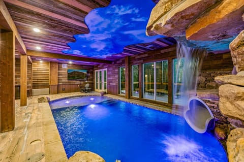 Swimming pool
