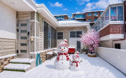Property building, Winter