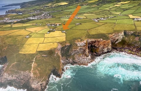 Cornish Coastal Cottage House in Tintagel