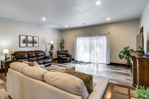 4 Mi to Golf Family Home in Nisswa, Near Lakes! House in Nisswa