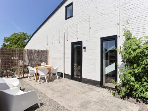 Property building, Summer