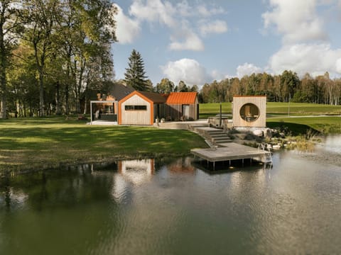 Lake view, Area and facilities