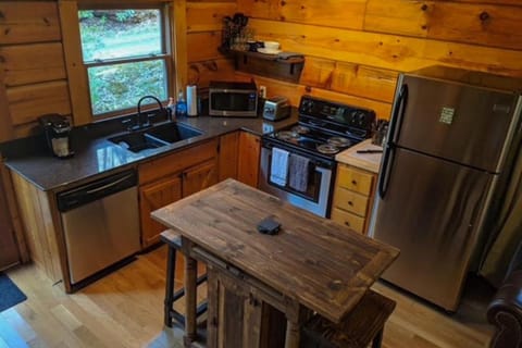 Creeksong Cabin Cabin in Nantahala