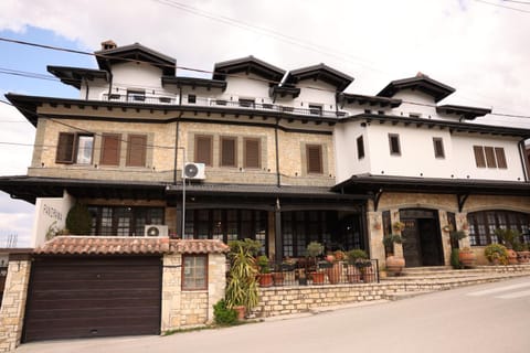 Property building, Day