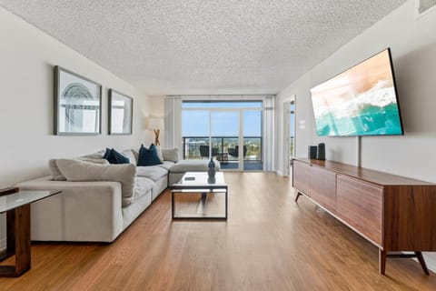 Living room, Photo of the whole room