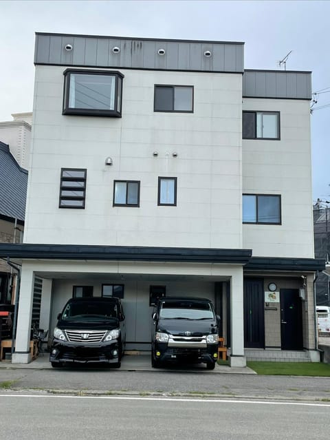 Property building, Parking