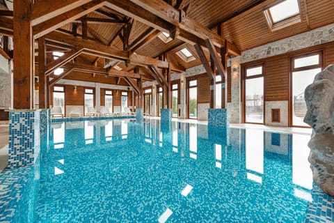 Swimming pool, Swimming pool
