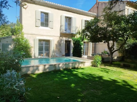 Property building, Spring, Day, Garden, Garden, Balcony/Terrace, Swimming pool