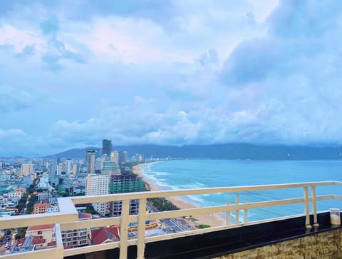 View (from property/room), Balcony/Terrace, Sea view