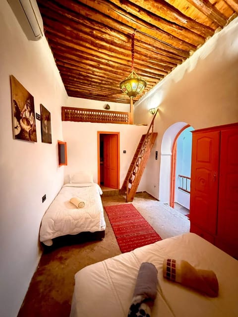 Bed, Photo of the whole room, Bedroom, bunk bed