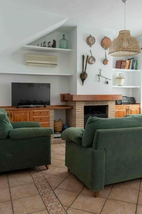 Property building, Communal lounge/ TV room, fireplace