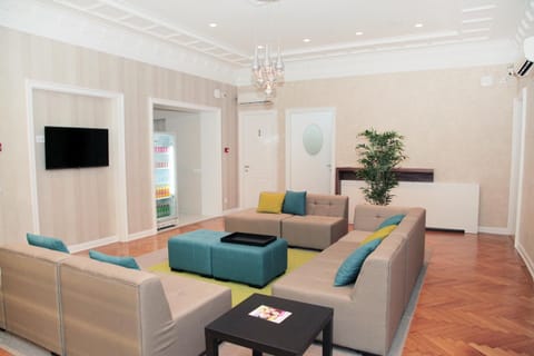 Communal lounge/ TV room, TV and multimedia, Living room, Lobby or reception