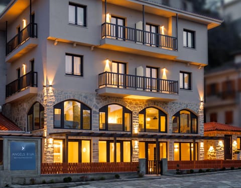 Property building, Night, Balcony/Terrace