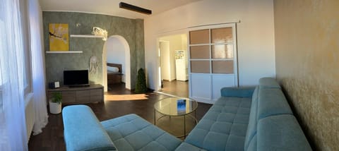 Property building, Communal lounge/ TV room