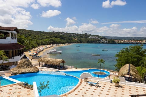 Natural landscape, Beach, Swimming pool