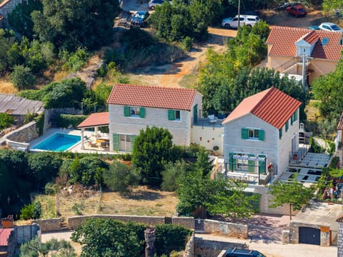 Property building, Day, Neighbourhood, Bird's eye view, Swimming pool
