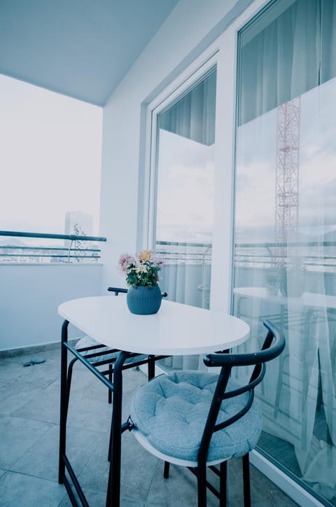 Balcony/Terrace, Balcony/Terrace
