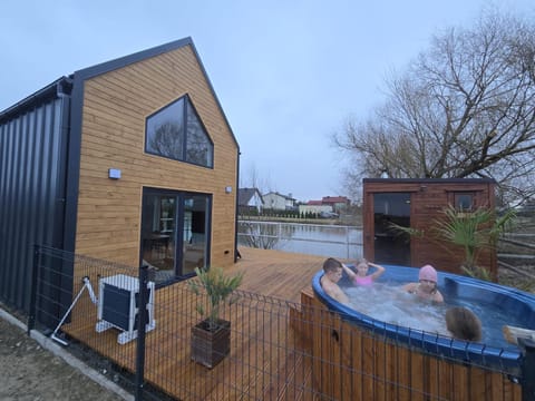 Property building, Natural landscape, Hot Tub, Hot Tub