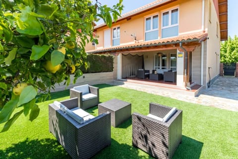 Garden, Garden view