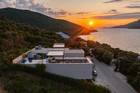 Property building, Bird's eye view, Mountain view, Sea view, Sunset