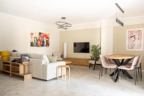 Living room, Dining area