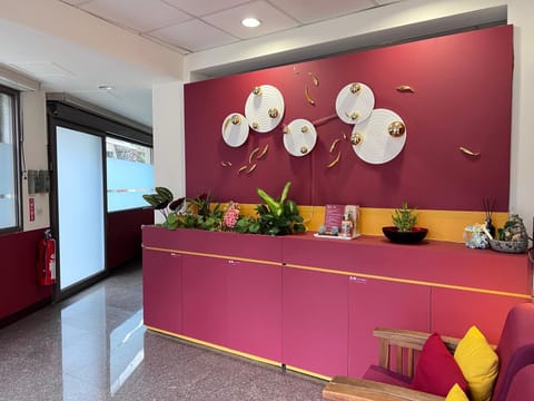 Communal lounge/ TV room, Facade/entrance