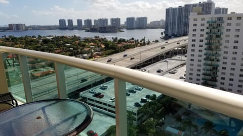 Day, Natural landscape, Summer, Balcony/Terrace, On site, City view, Landmark view, Sea view