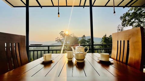 Natural landscape, Balcony/Terrace, Dining area, Sunrise