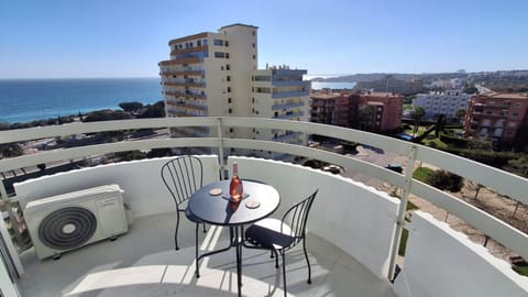 Property building, View (from property/room), Balcony/Terrace, Dining area, Sea view