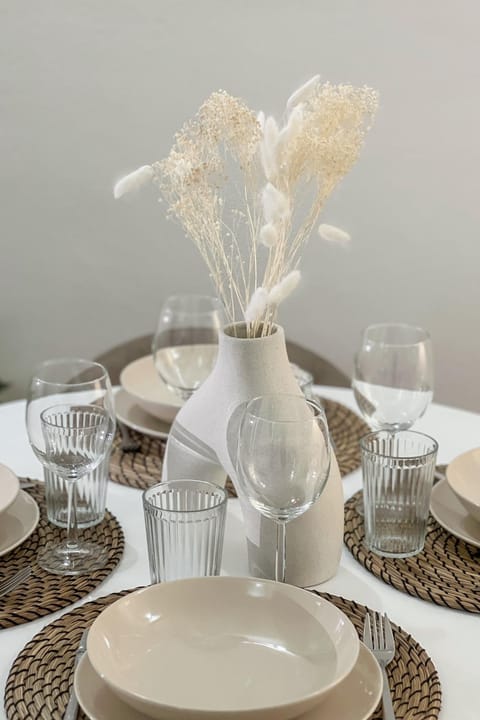 Food and drinks, Dining area
