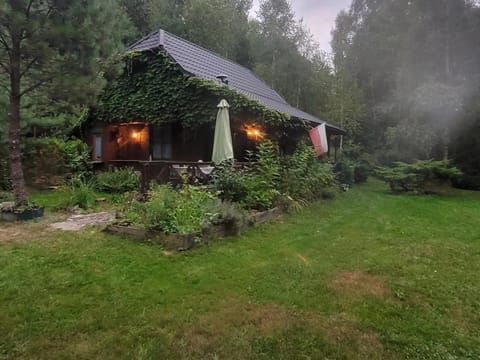 Property building, Day, Natural landscape, Evening entertainment, Garden view