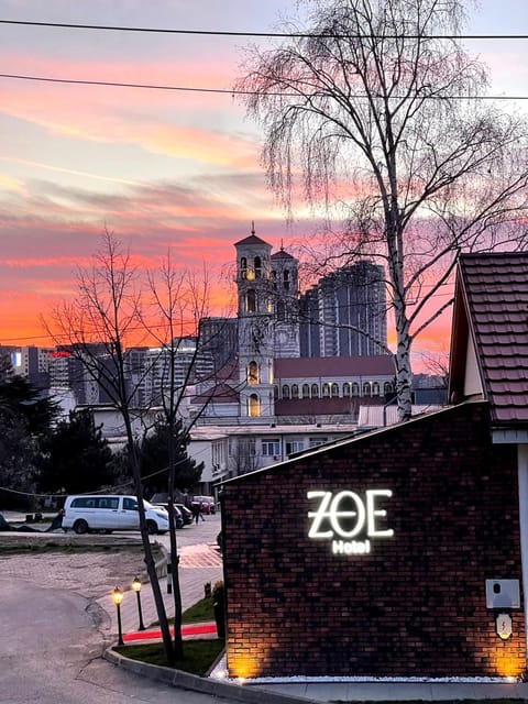 Property building, Nearby landmark, Street view, Sunrise