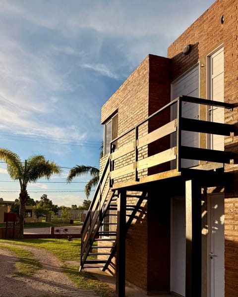 Property building, Day