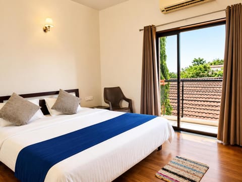 Bed, Balcony/Terrace, Photo of the whole room, Bedroom, air conditioner
