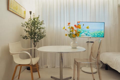 TV and multimedia, Dining area