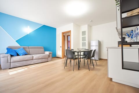Kitchen or kitchenette, Living room, kitchen
