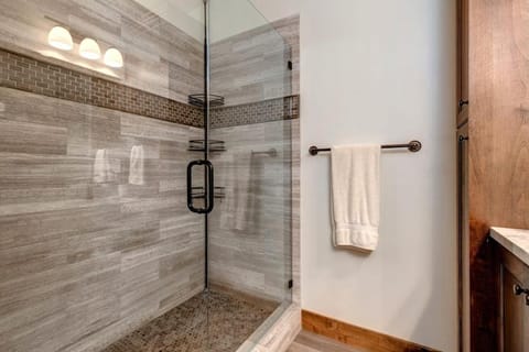 Deer Valley - Jordanelle Escape - closest rental to famous Jordanelle State Park House in Jordanelle Reservoir