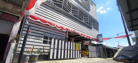 Property building, Day