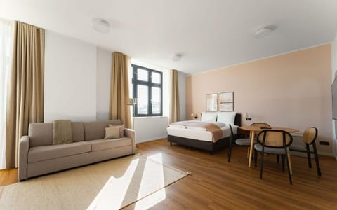 Bed, Seating area, Bedroom