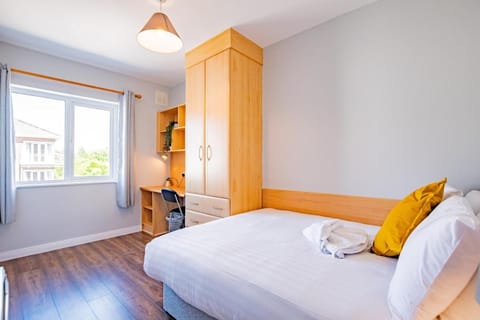 Bed, Bedroom, wardrobe