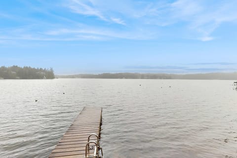 Lakefront dream with private hot tub dock kayaks pedal boat & amazing views House in Dunes City