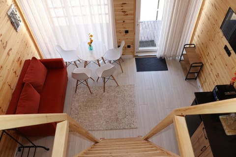 TV and multimedia, Kitchen or kitchenette, Seating area