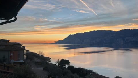 Natural landscape, View (from property/room), Lake view, Mountain view, Sunset