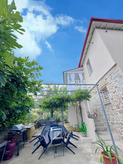 Property building, Garden view